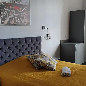 2* Bed and Breakfast Tournet
