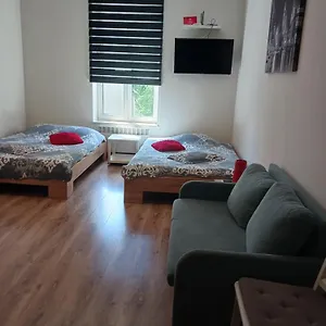 Marco 3 Przy Dworcu-stare Miasto-super Wi Fi Apartment